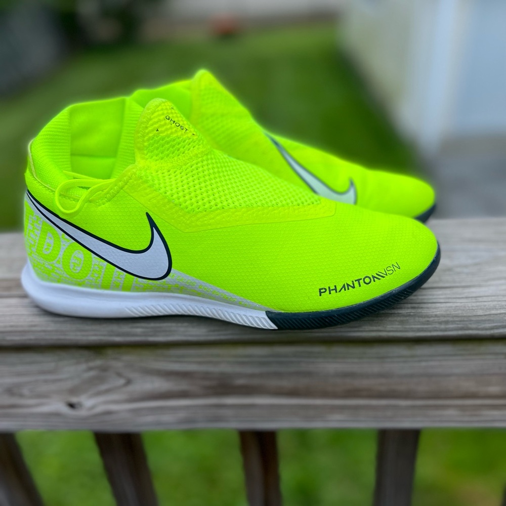 NIKE PHANTOM VSN ACADEMY DF TF Sneakers GREEN/VOLT